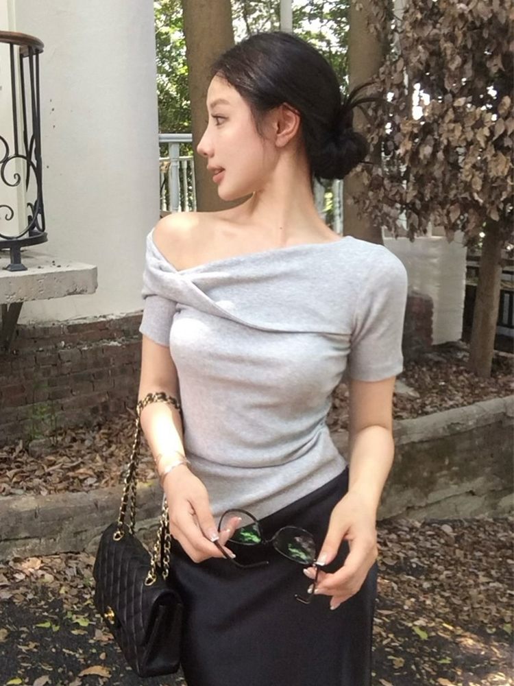 Plus Size Off-Shoulder Short Sleeve T-Shirt for Women - Summer Slim Fit Twisted Design, Trendy Spicy Girl Top Plus Size Off-Shoulder Short Sleeve T-Shirt for Women - Summer Slim Fit Twisted Design, Trendy Spicy Girl Top