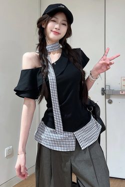 Plus Size Off-Shoulder Short Sleeve T-Shirt for Women, Summer Spliced Faux Two-Piece Top, Sweet and Spicy Slim Fit Style