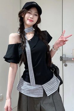 Plus Size Off-Shoulder Short Sleeve T-Shirt for Women, Summer Spliced Faux Two-Piece Top, Sweet and Spicy Slim Fit Style