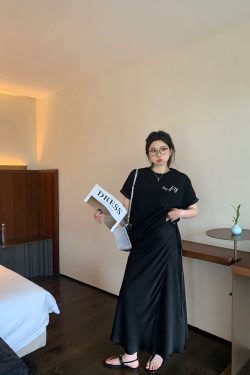 Plus Size One-Piece Satin Skirt with Flowing Diagonal Cut - Elegant Tea Break Beauty Atmosphere, Perfect for 90s and Y2K Styles