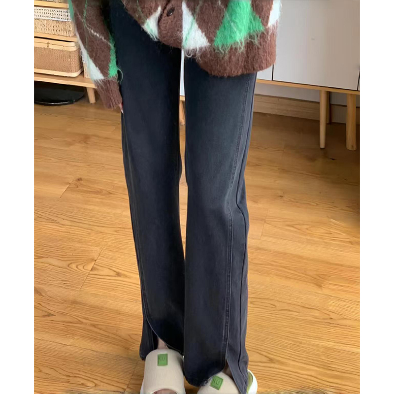 Plus-Size Pear-Shaped Slimming Flared Jeans with Side Slits - Non-Skinny Bell-Bottoms for Petite Women Plus-Size Pear-Shaped Slimming Flared Jeans with Side Slits - Non-Skinny Bell-Bottoms for Petite Women