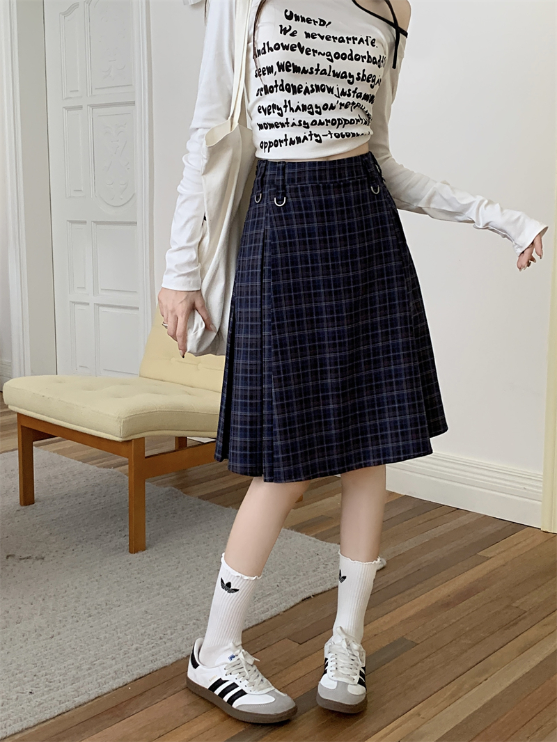 Plus Size Plaid A-Line Skirt for Women, High-Waisted Checkered Skirt, Autumn College Style, Slimming Mid-Length Fashion Plus Size Plaid A-Line Skirt for Women, High-Waisted Checkered Skirt, Autumn College Style, Slimming Mid-Length Fashion
