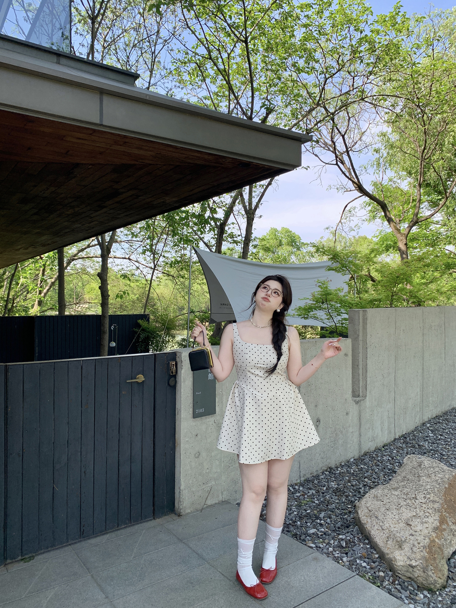 Plus-Size Polka Dot Dress with Spaghetti Straps, Snow-Topped Black Chocolate Design, Waist-Cinching, French Elegance, High-End Style Plus-Size Polka Dot Dress with Spaghetti Straps, Snow-Topped Black Chocolate Design, Waist-Cinching, French Elegance, High-End Style