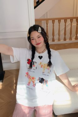 Plus Size Printed Short Sleeve T-Shirt for Women - Loose Round Neck Summer Top, Trendy Gold Design, 2025 Fashion Essential