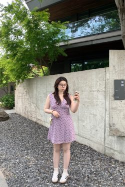 Plus Size Purple Floral Dress with V-Neck Tie, Sleeveless A-Line Tank Top, Slightly Chubby Taro Mud Milk Design
