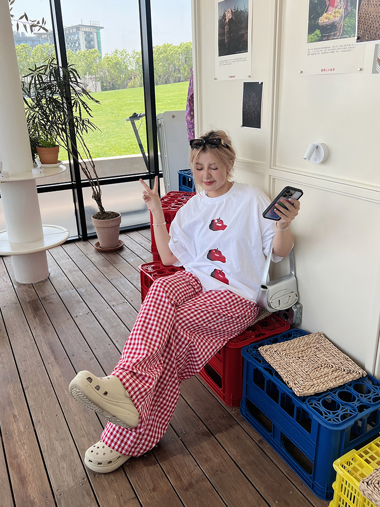 Plus Size Red Plaid Loose Long Pants – Versatile Casual Summer Trousers for Y2K and 90s Inspired Style Plus Size Red Plaid Loose Long Pants – Versatile Casual Summer Trousers for Y2K and 90s Inspired Style