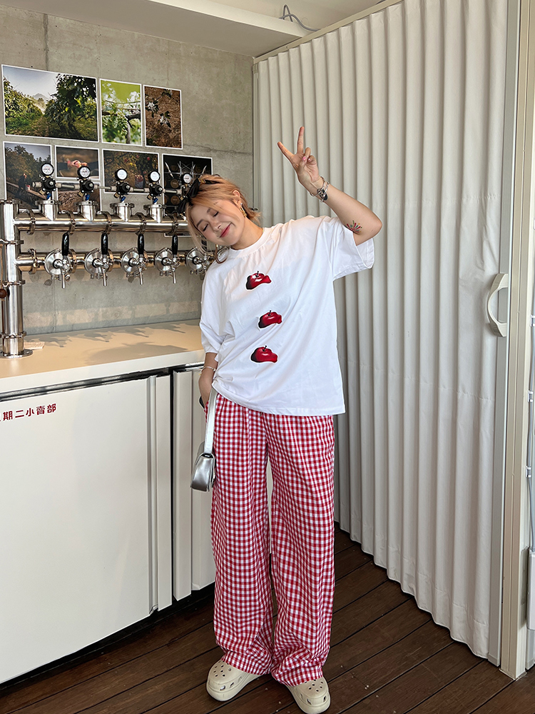 Plus Size Red Plaid Loose Long Pants – Versatile Casual Summer Trousers for Y2K and 90s Inspired Style Plus Size Red Plaid Loose Long Pants – Versatile Casual Summer Trousers for Y2K and 90s Inspired Style