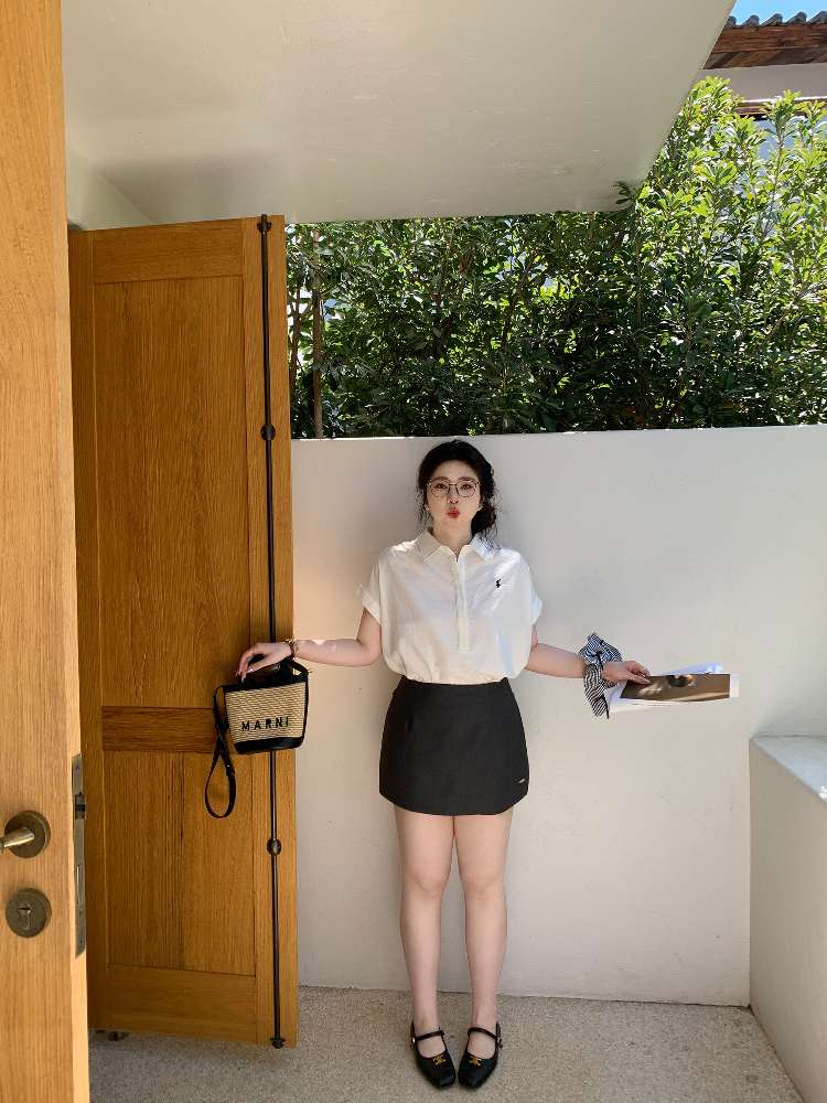 Plus Size Relaxed Old Money Style Short Sleeve Shirt with Flutter Sleeves for High-Ranking Female Protagonists Plus Size Relaxed Old Money Style Short Sleeve Shirt with Flutter Sleeves for High-Ranking Female Protagonists