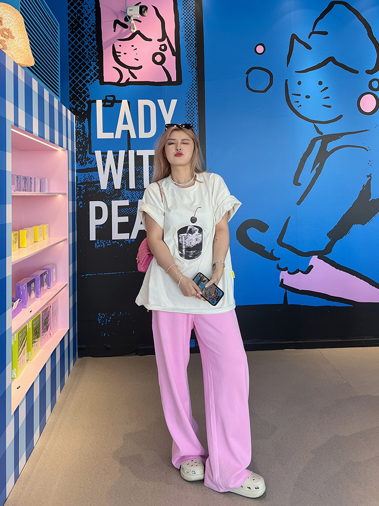 Plus Size Retro Barbie Pink Sweatpants for Women - Loose Fit Casual Street Style Long Pants Plus Size Retro Barbie Pink Sweatpants for Women - Loose Fit Casual Street Style Long Pants