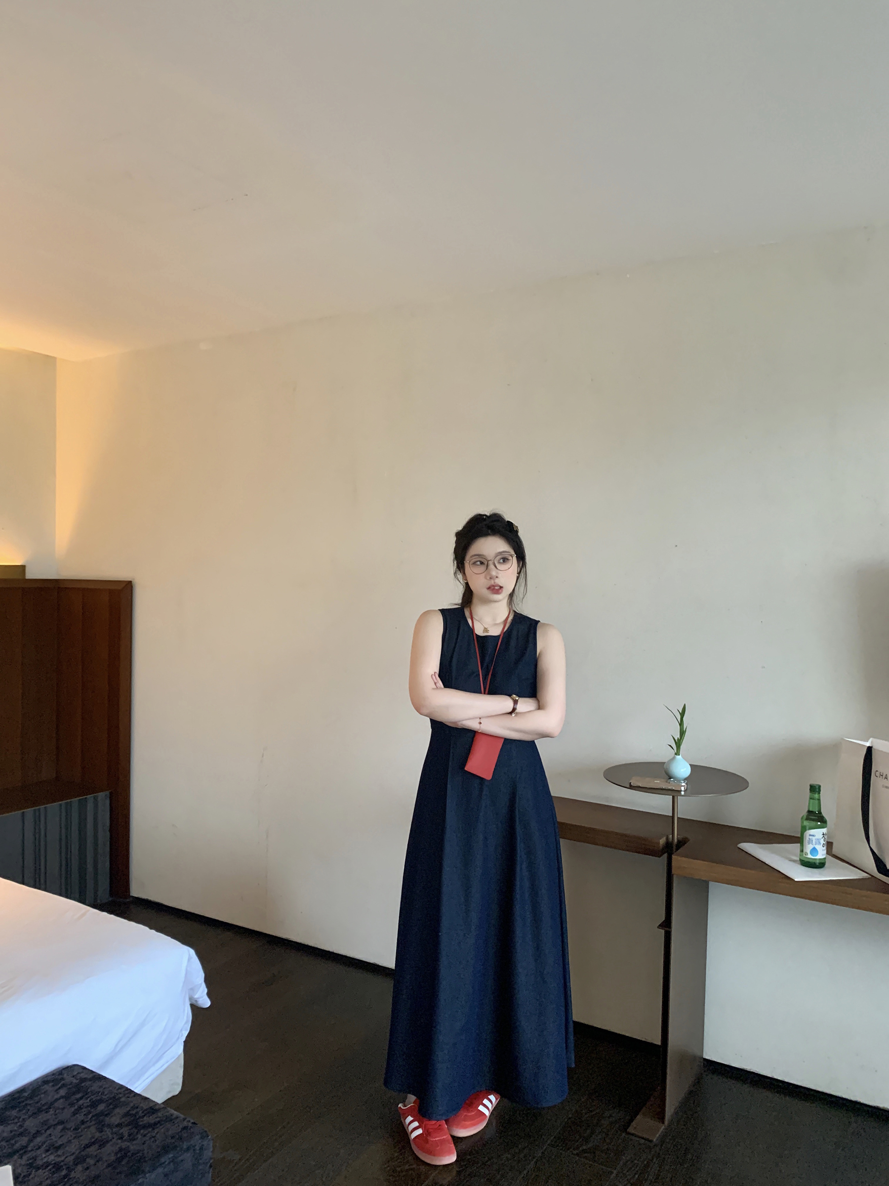 Plus Size Retro Blue Sleeveless Denim Dress with Elegant Vest - Chubby Urban Style Long Skirt for Weekly Reports Plus Size Retro Blue Sleeveless Denim Dress with Elegant Vest - Chubby Urban Style Long Skirt for Weekly Reports