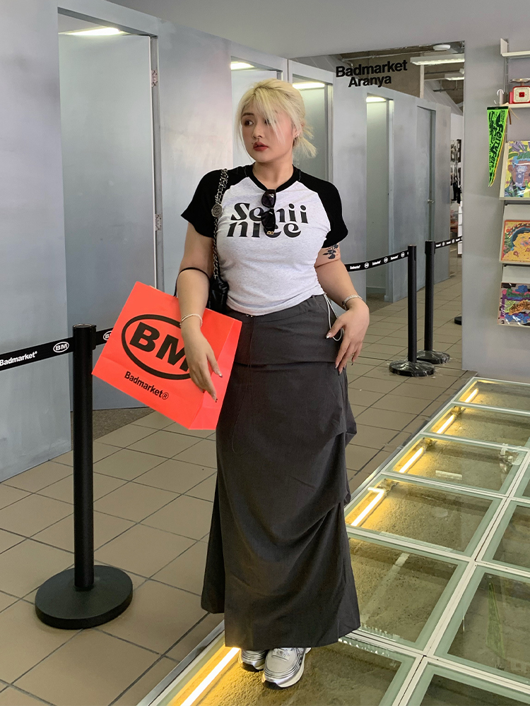 Plus Size Retro Color Block Letter Print Drawstring T-Shirt Top for Women - Slimming Shoulder Design, Casual Y2K Style Plus Size Retro Color Block Letter Print Drawstring T-Shirt Top for Women - Slimming Shoulder Design, Casual Y2K Style