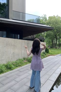 Plus-Size Retro Light Blue Stretchy Butt-Lifting Slim-Fit Flared Pants - Supermodel Shaping for a Chic 90s Look