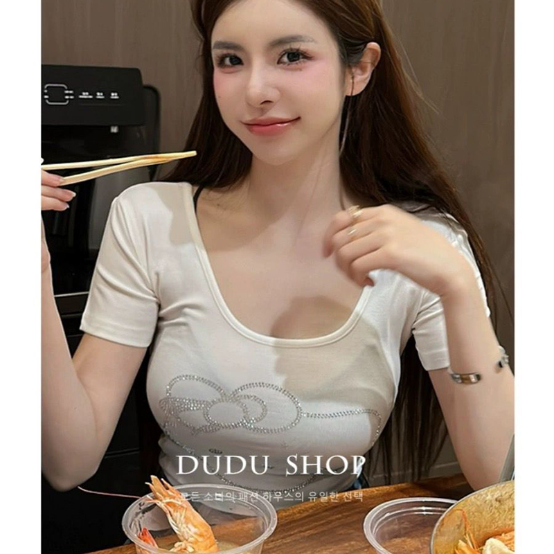 Plus Size Rhinestone U-Neck Short Sleeve Crop Top T-Shirt for Women, Summer Sexy Slim Fit Design for Curvy Figures Plus Size Rhinestone U-Neck Short Sleeve Crop Top T-Shirt for Women, Summer Sexy Slim Fit Design for Curvy Figures