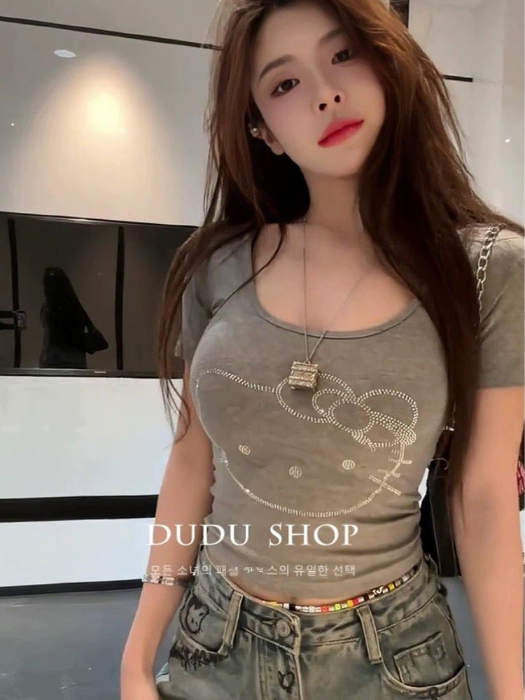 Plus Size Rhinestone U-Neck Short Sleeve Crop Top T-Shirt for Women, Summer Sexy Slim Fit Design for Curvy Figures Plus Size Rhinestone U-Neck Short Sleeve Crop Top T-Shirt for Women, Summer Sexy Slim Fit Design for Curvy Figures