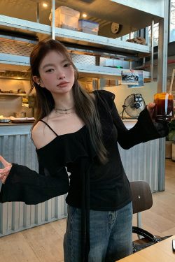 Plus Size Ruffled Off-Shoulder Long Sleeve T-Shirt for Women - Autumn Spicy Girl Design, Unique Camisole Base Top