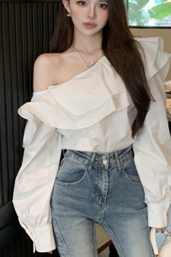 Plus Size Ruffled Off-Shoulder Long Sleeve White Top for Women, Autumn French Style, Flattering Design for Curvy Figures