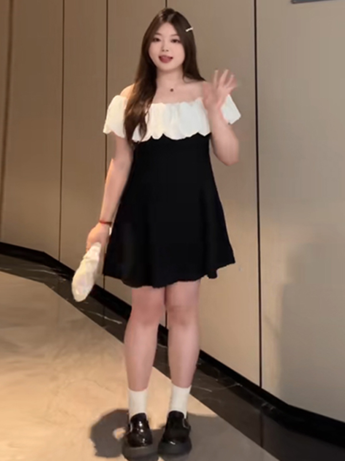 Plus-Size Ruffled Off-Shoulder Sexy Birthday Dress - Fitted Summer Style for Curvy Women, Slimming Aristocratic Look Plus-Size Ruffled Off-Shoulder Sexy Birthday Dress - Fitted Summer Style for Curvy Women, Slimming Aristocratic Look