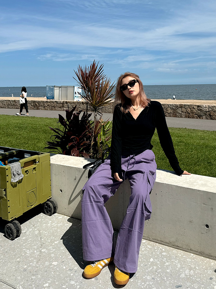 Plus Size Simple Black V-Neck T-Shirt - Comfortable Stretch Basic Top for Spring - Versatile Everyday Wear Plus Size Simple Black V-Neck T-Shirt - Comfortable Stretch Basic Top for Spring - Versatile Everyday Wear