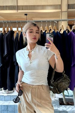 Plus-Size Slim-Fit Summer Top for Curvy Girls, Trendy Button Detail Tee, Casual Fashion Essential