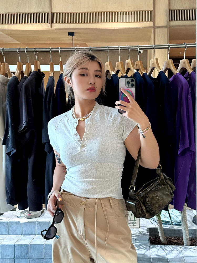 Plus-Size Slim-Fit Summer Top for Curvy Girls, Trendy Button Detail Tee, Casual Fashion Essential Plus-Size Slim-Fit Summer Top for Curvy Girls, Trendy Button Detail Tee, Casual Fashion Essential