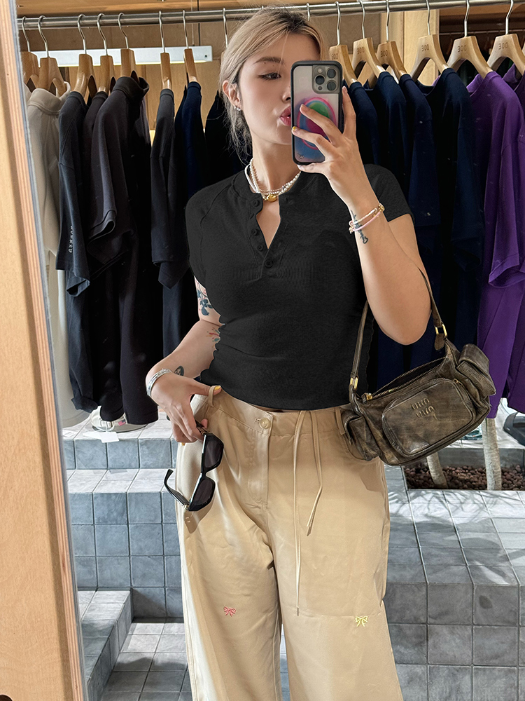 Plus-Size Slim-Fit Summer Top for Curvy Girls, Trendy Button Detail Tee, Casual Fashion Essential Plus-Size Slim-Fit Summer Top for Curvy Girls, Trendy Button Detail Tee, Casual Fashion Essential