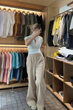 Plus-Size Slim-Fit Summer Top for Curvy Girls, Trendy Button Detail Tee, Casual Fashion Essential