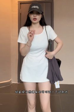 Plus-Size Slimming Fit Short Sleeve T-Shirt with Waist-Cinching Design for Summer, Perfect for Curvy Women