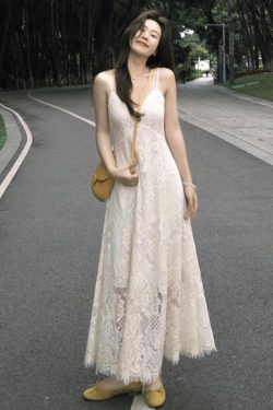 Plus-Size Slimming Two-Piece Summer Dress Cardigan Set with Elegant Jacquard Lace Camisole – Perfect for Chic Casual Outings