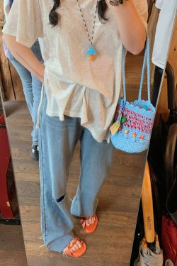 Plus Size Slit Diamond T-Shirt for Women - Short Sleeve White Top, 2025 Spring/Summer Fashion for Curvy Figures, Trendy Style