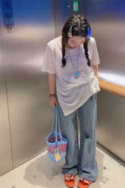 Plus Size Slit Diamond T-Shirt for Women - Short Sleeve White Top, 2025 Spring/Summer Fashion for Curvy Figures, Trendy Style