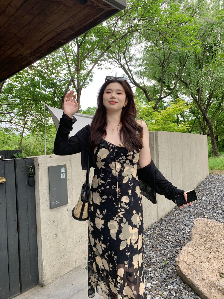 Plus Size Soft Ice Silk Cardigan - Lightweight Sun Protection Top for Air Conditioning - Comfortable and Stylish Essential Plus Size Soft Ice Silk Cardigan - Lightweight Sun Protection Top for Air Conditioning - Comfortable and Stylish Essential