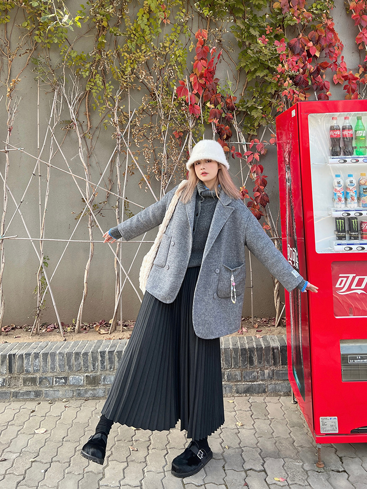 Plus Size Solid Color Midi Skirt for Autumn Winter - Thickened Pleated Warm Versatile Basic Style Plus Size Solid Color Midi Skirt for Autumn Winter - Thickened Pleated Warm Versatile Basic Style