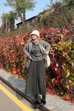 Plus Size Solid Color Midi Skirt for Autumn Winter - Thickened Pleated Warm Versatile Basic Style