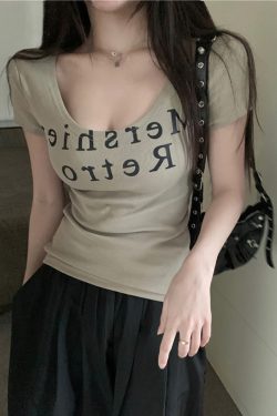 Plus-Size Spicy Girl U-Neck Short Sleeve T-Shirt for Women - Summer American Style, Slim Fit, Flattering Belly Design, Trendy Fashion