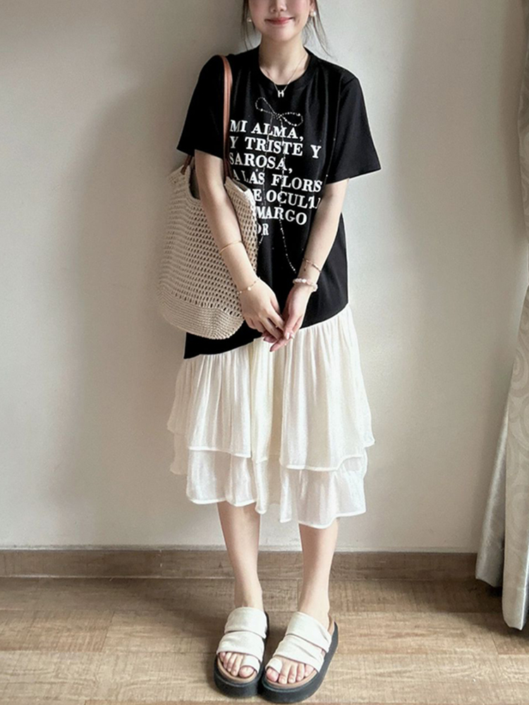 Plus Size Spliced Fake Two-Piece Dress for Women, Flattering Loose Fit, Stylish Design, Hides Belly, Perfect for Curvy Figures Plus Size Spliced Fake Two-Piece Dress for Women, Flattering Loose Fit, Stylish Design, Hides Belly, Perfect for Curvy Figures