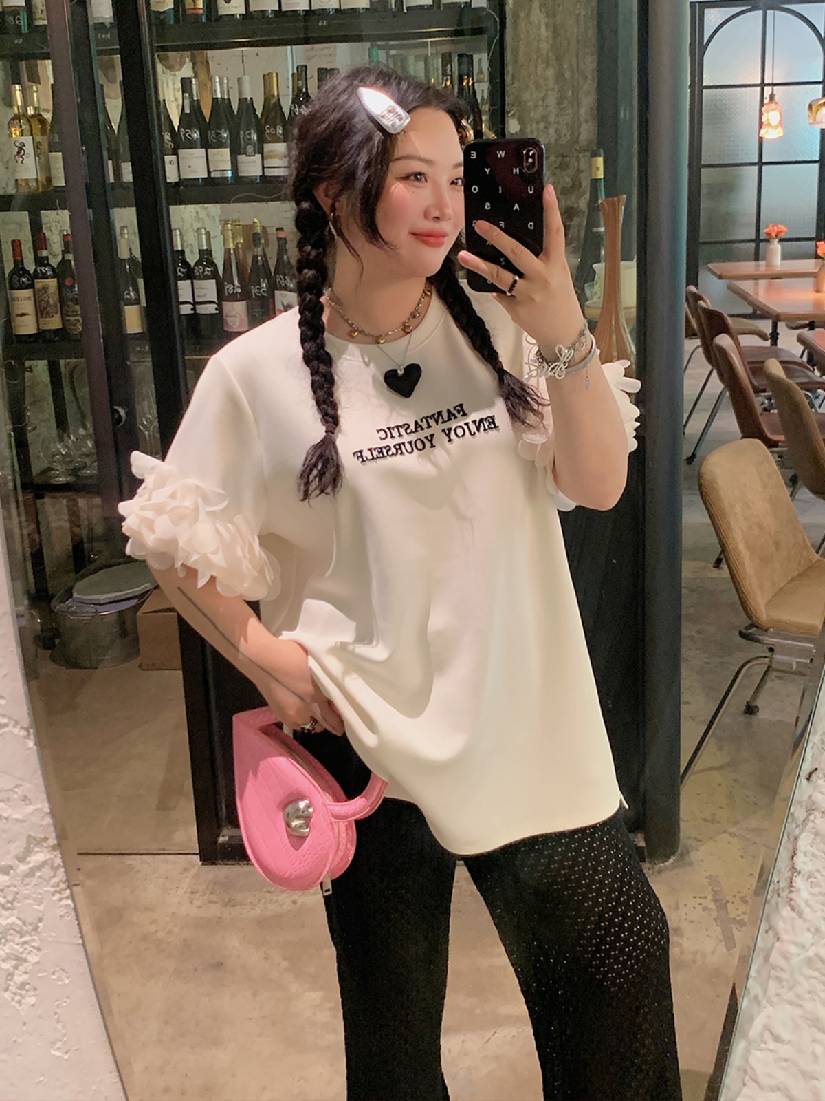 Plus Size Split Short Sleeve T-Shirt for Women - Trendy White Summer Top, Fashionable Niche Design for 2025 Plus Size Split Short Sleeve T-Shirt for Women - Trendy White Summer Top, Fashionable Niche Design for 2025