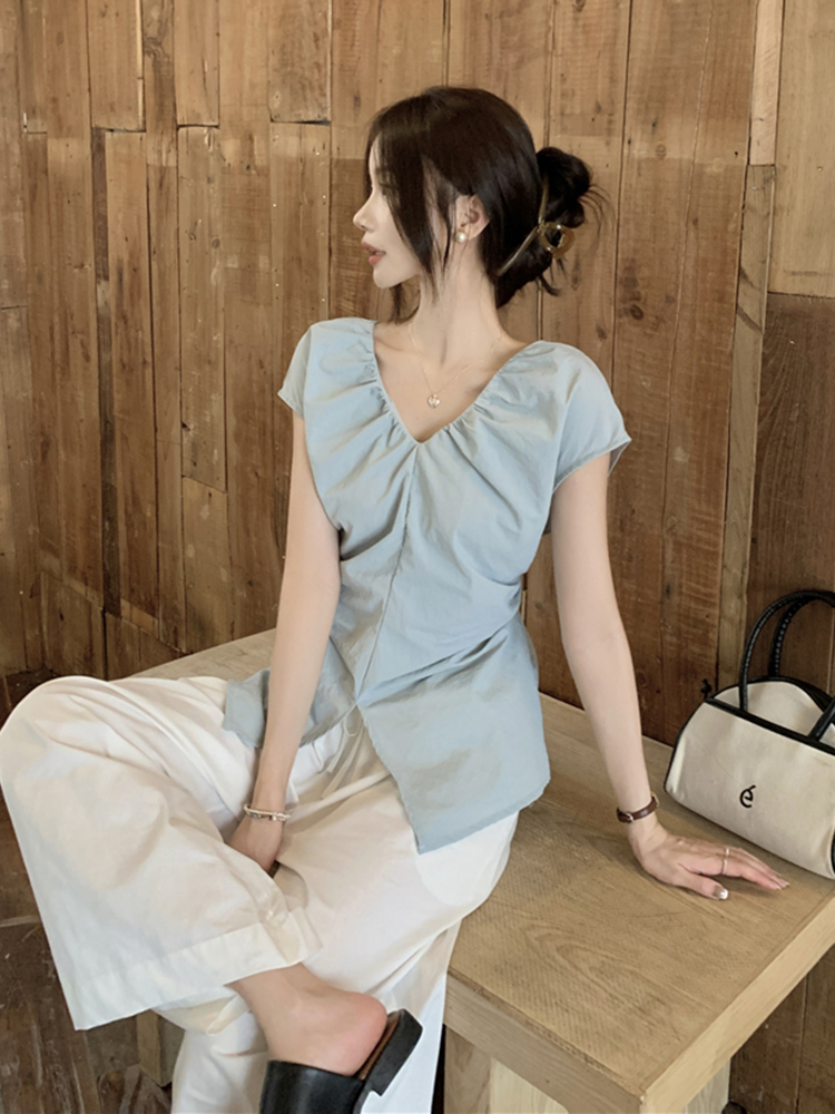 Plus Size Split V-Neck Short Sleeve Shirt for Women - Summer French Style, Waist-Cinching Pleated Elegant Top Plus Size Split V-Neck Short Sleeve Shirt for Women - Summer French Style, Waist-Cinching Pleated Elegant Top