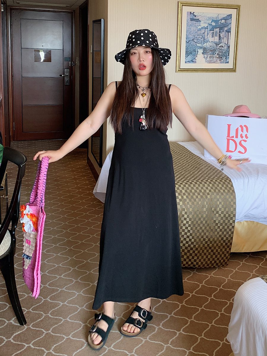 Plus Size Strap Dress for Women - 2025 New Summer Slimming Belly Covering Fashion, Ideal for Casual Outings and Y2K Style Plus Size Strap Dress for Women - 2025 New Summer Slimming Belly Covering Fashion, Ideal for Casual Outings and Y2K Style