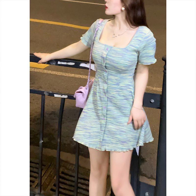 Plus-Size Striped Bodycon Dress for Summer, Square Neck, Flattering Fit, Dopamine Outfit, Perfect for Curvy Figures Plus-Size Striped Bodycon Dress for Summer, Square Neck, Flattering Fit, Dopamine Outfit, Perfect for Curvy Figures