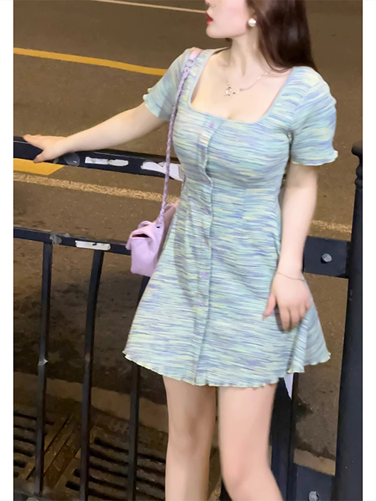 Plus-Size Striped Bodycon Dress for Summer, Square Neck, Flattering Fit, Dopamine Outfit, Perfect for Curvy Figures Plus-Size Striped Bodycon Dress for Summer, Square Neck, Flattering Fit, Dopamine Outfit, Perfect for Curvy Figures