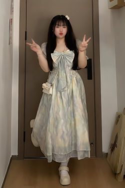 Plus-Size Summer Floral Water Wave Dress for Women, French Style Flattering Waist Fairy Dress, Elegant Blue 90s Inspired Fashion