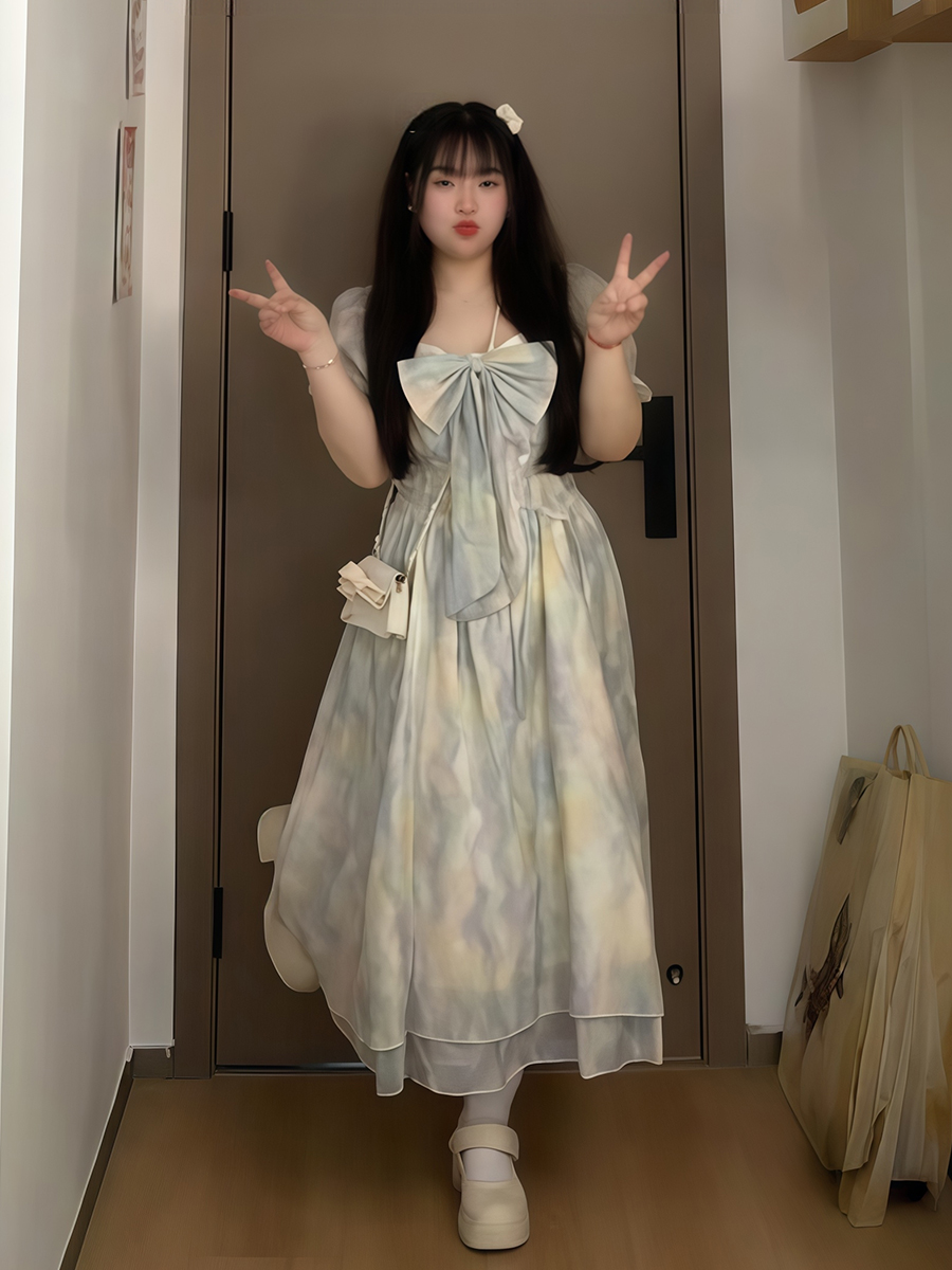 Plus-Size Summer Floral Water Wave Dress for Women, French Style Flattering Waist Fairy Dress, Elegant Blue 90s Inspired Fashion Plus-Size Summer Floral Water Wave Dress for Women, French Style Flattering Waist Fairy Dress, Elegant Blue 90s Inspired Fashion