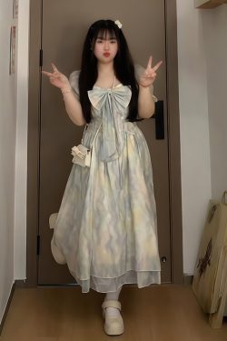 Plus-Size Summer Floral Water Wave Dress for Women, French Style Flattering Waist Fairy Dress, Elegant Blue 90s Inspired Fashion