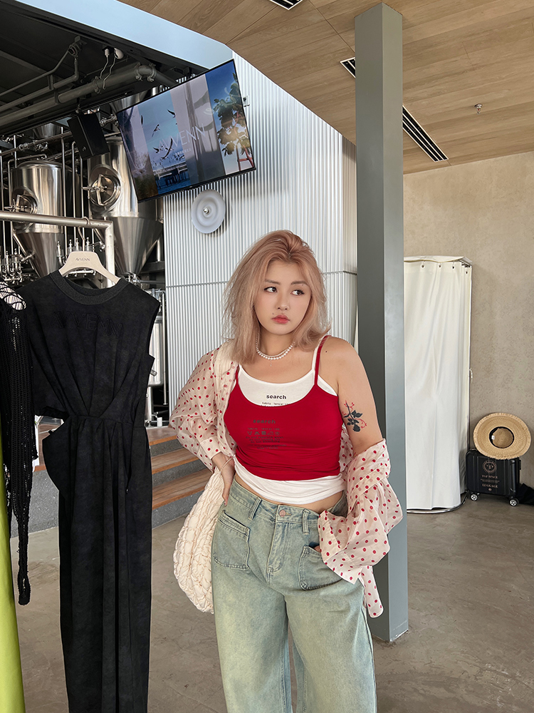 Plus Size Two-Color Romantic Polka Dot Oversized Chiffon Shirt for Summer, Loose Fit with Sun Protection, Trendy and Versatile Plus Size Two-Color Romantic Polka Dot Oversized Chiffon Shirt for Summer, Loose Fit with Sun Protection, Trendy and Versatile