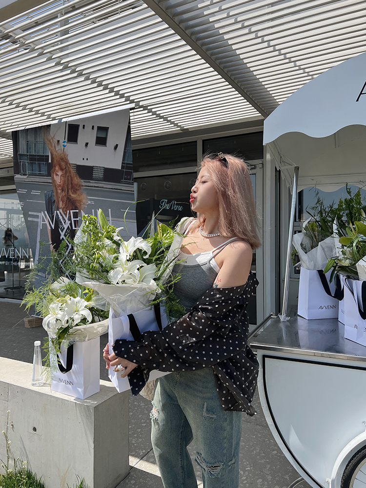 Plus Size Two-Color Romantic Polka Dot Oversized Chiffon Shirt for Summer, Loose Fit with Sun Protection, Trendy and Versatile Plus Size Two-Color Romantic Polka Dot Oversized Chiffon Shirt for Summer, Loose Fit with Sun Protection, Trendy and Versatile