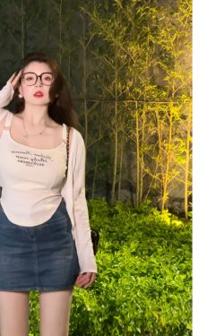 Plus-Size U-Shaped Neck Camisole with Slimming Effect, Spicy Girl Style + Sun Protection Cardigan for Women