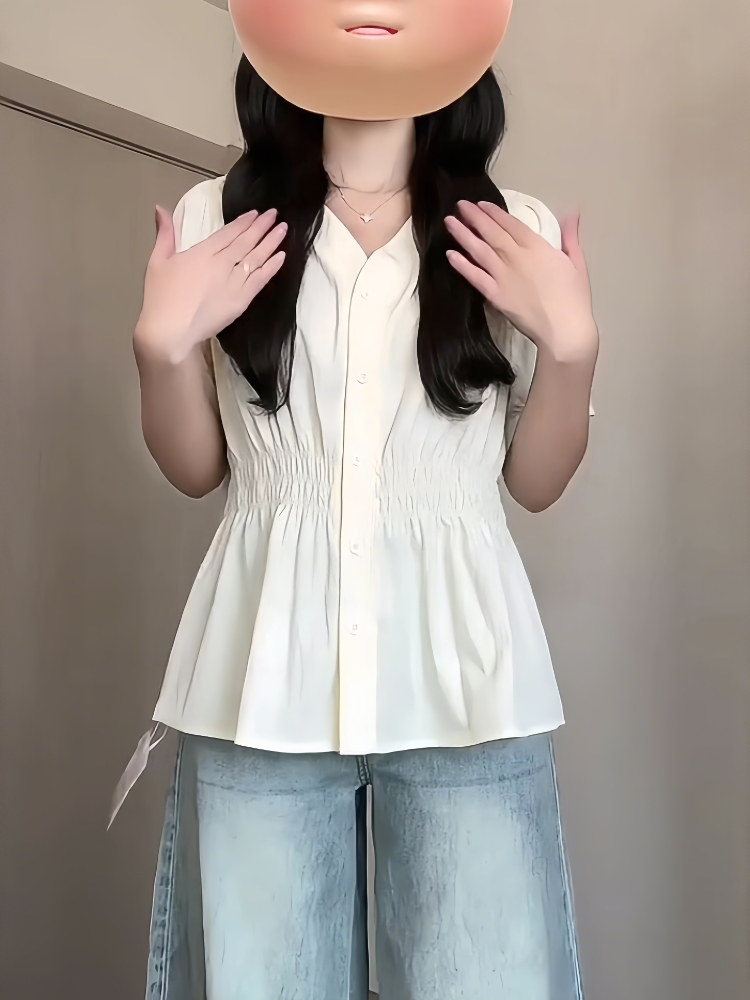 Plus-Size V-Neck Short-Sleeve Summer Top - Flattering Waist-Cinching Design for Curvy Figures, Versatile and Stylish for Any Occasion Plus-Size V-Neck Short-Sleeve Summer Top - Flattering Waist-Cinching Design for Curvy Figures, Versatile and Stylish for Any Occasion