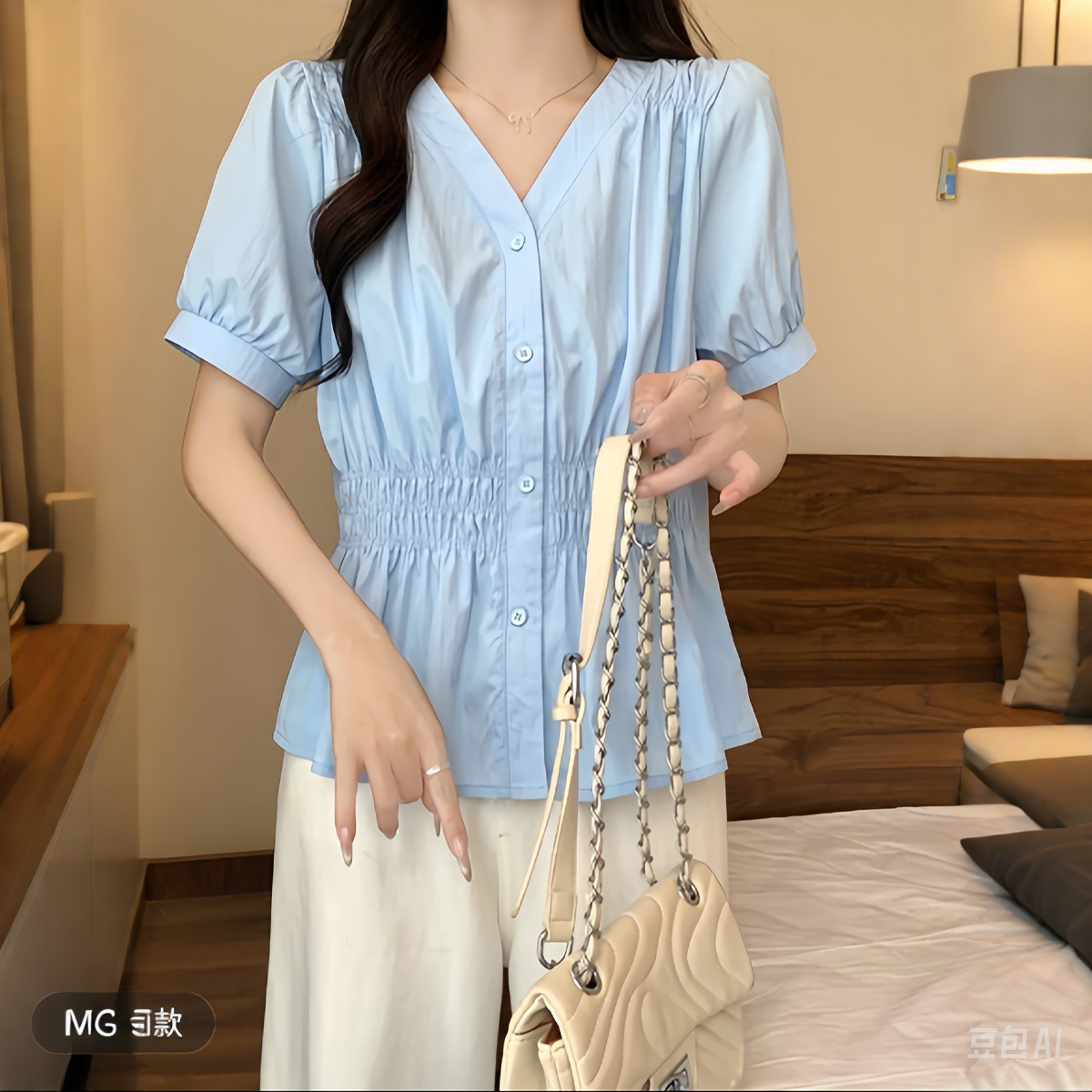 Plus-Size V-Neck Short-Sleeve Summer Top - Flattering Waist-Cinching Design for Curvy Figures, Versatile and Stylish for Any Occasion Plus-Size V-Neck Short-Sleeve Summer Top - Flattering Waist-Cinching Design for Curvy Figures, Versatile and Stylish for Any Occasion