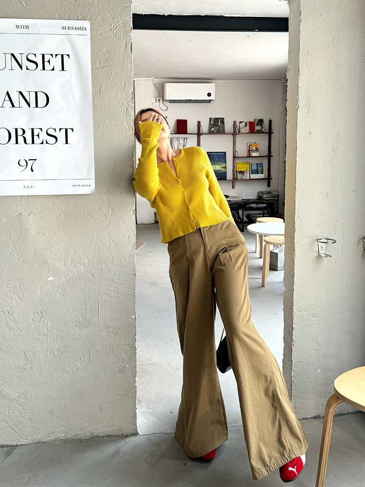 Plus Size Vintage American High Waist Wide Leg Jeans for Women, Autumn Winter Leaf Yellow Flared Workwear Pants Plus Size Vintage American High Waist Wide Leg Jeans for Women, Autumn Winter Leaf Yellow Flared Workwear Pants
