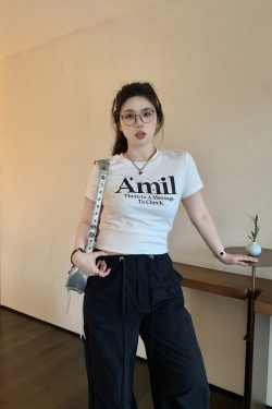 Plus Size Vintage Round Neck Slim Fit Short Crop T-Shirt with Sweetheart Letter Print - Slightly Chubby Aesthetic